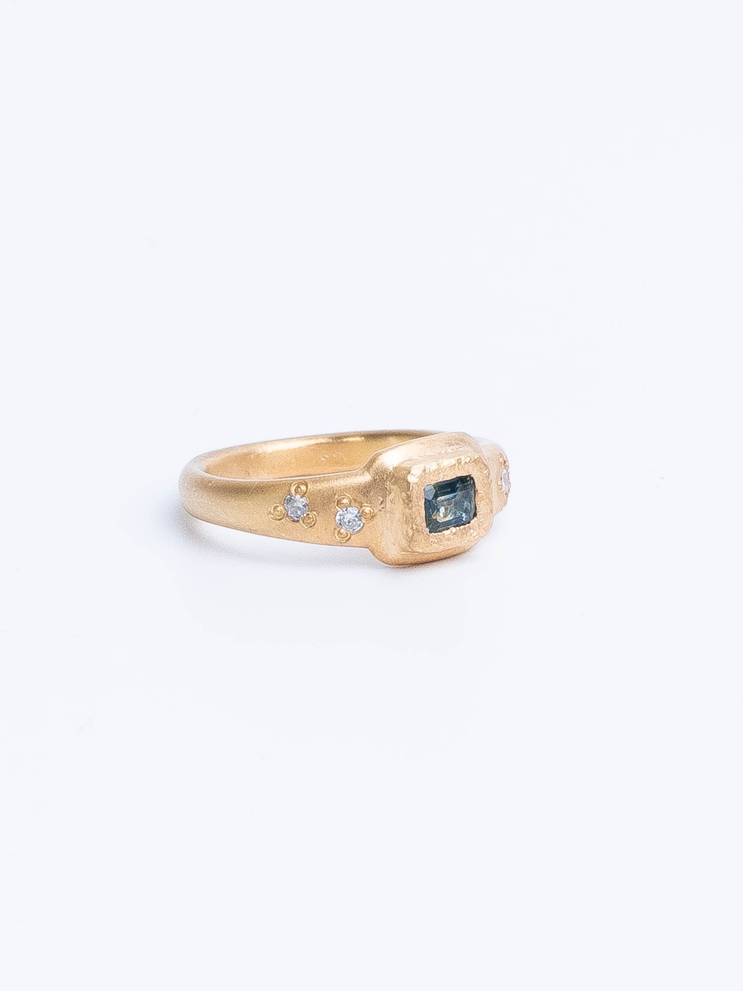 Daphne Ring